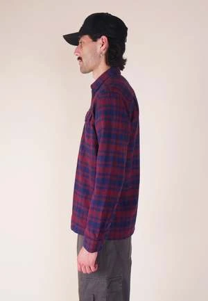 PatagoniaOrganic Fjord Flannel Shirt - Sequoia Red - Image 4